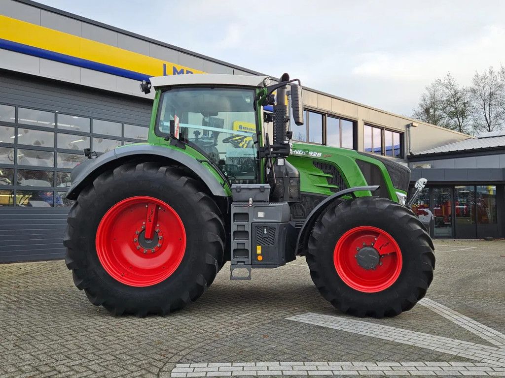 Fendt 828 Profi Plus Vario