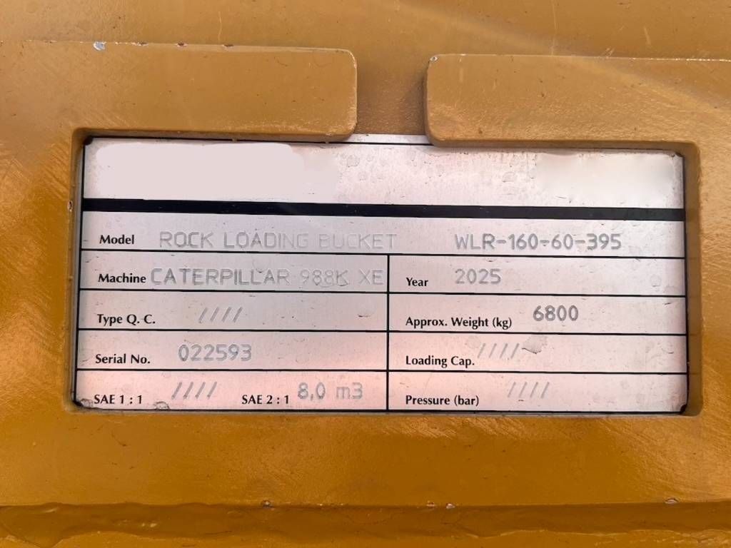 CAT 988 Rock Loading Bucket