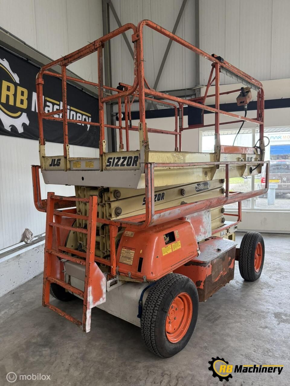 JLG 3969
