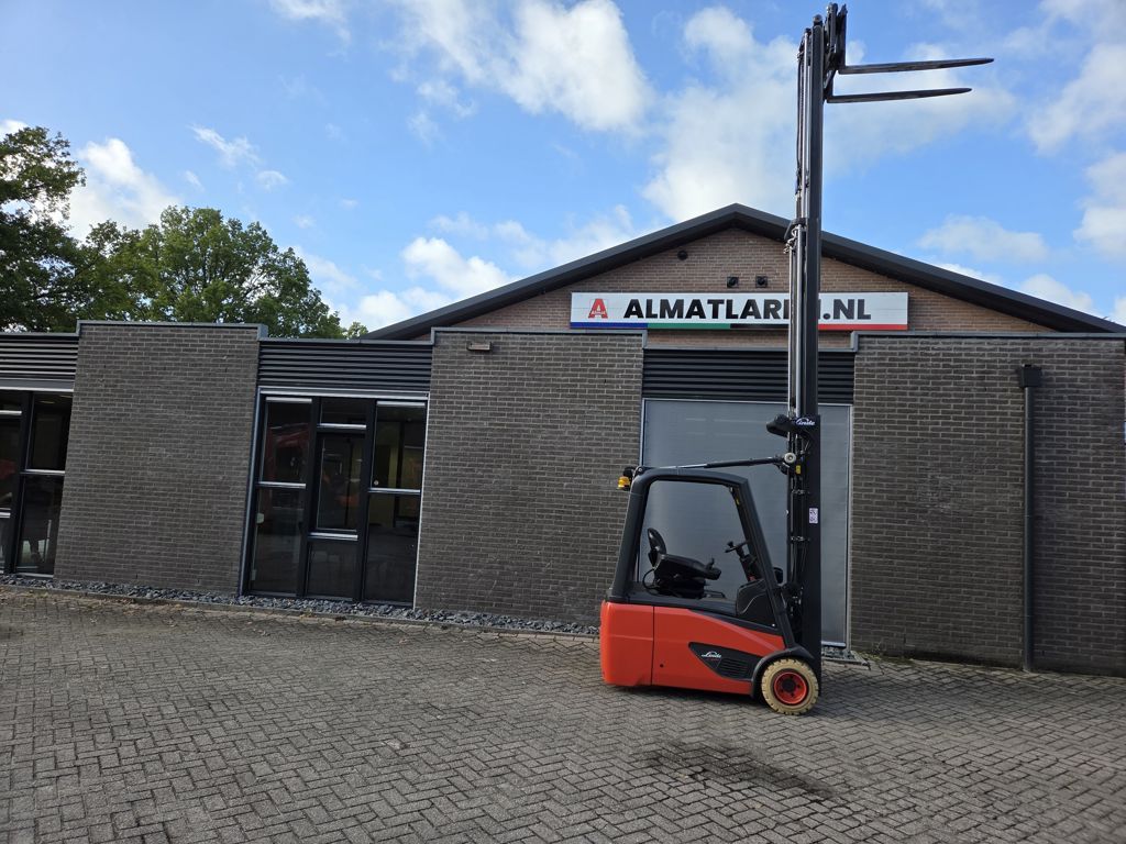 Linde E18-02 Heftruck