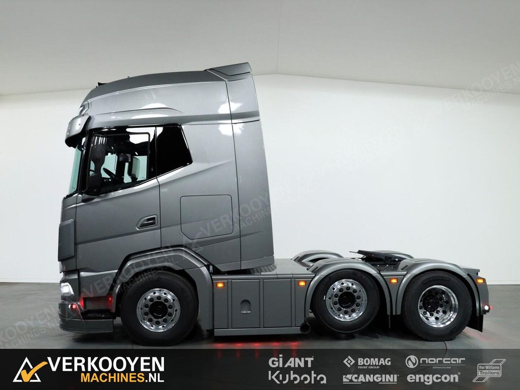 2024 Unused DAF XG + Showtruck 530 FTG 6X2 VT904