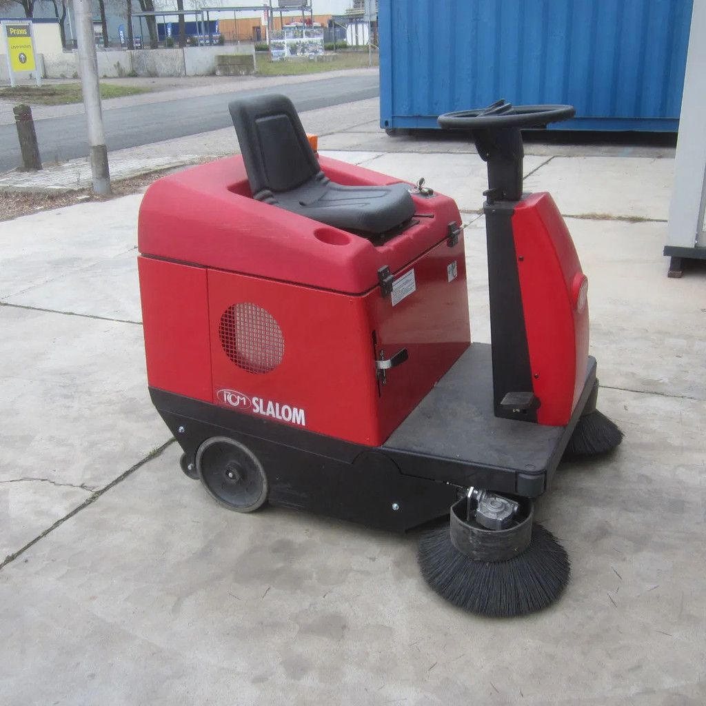 RCM Veegmachine zit-veeg RCM Slalom.