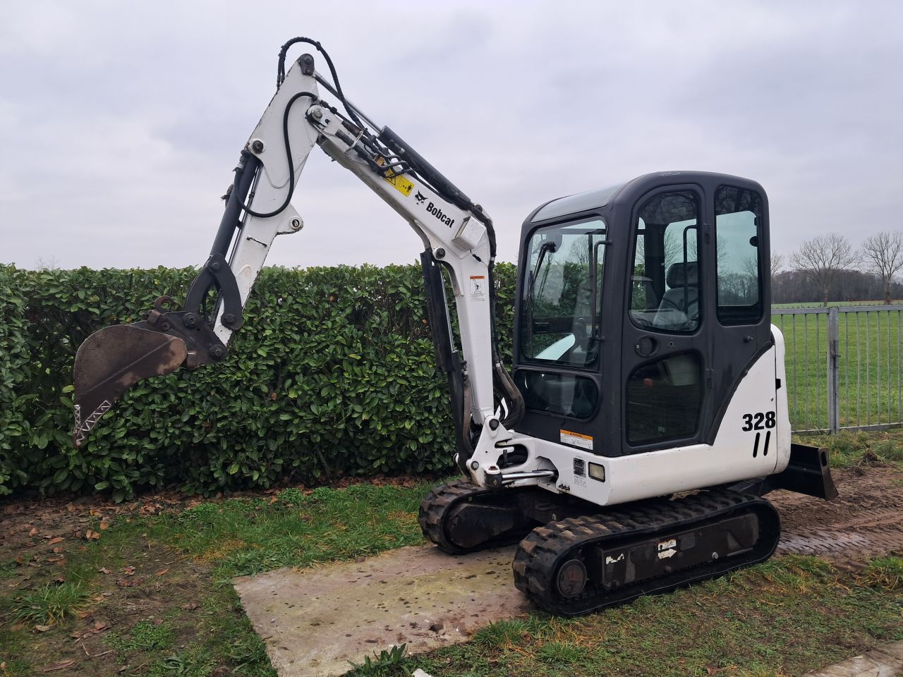 Minigraver Bobcat 328 / Sloop-sorteer / Minigraver/ Graafmachine