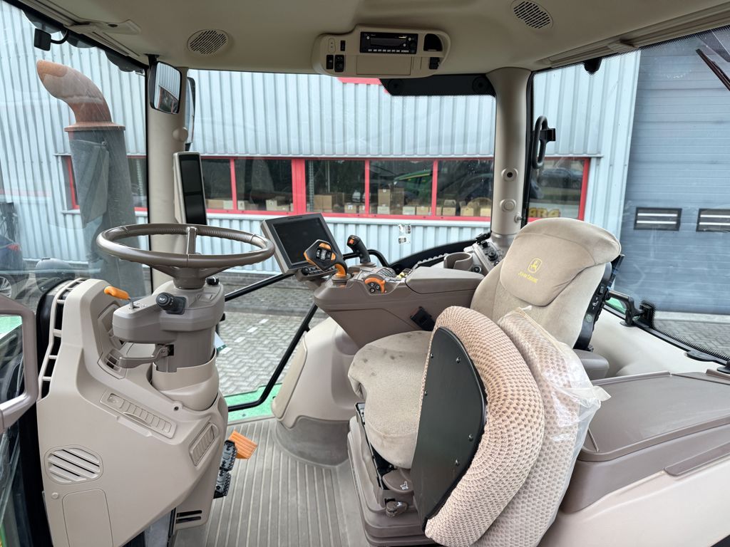 John Deere 6R250 AutoPowr