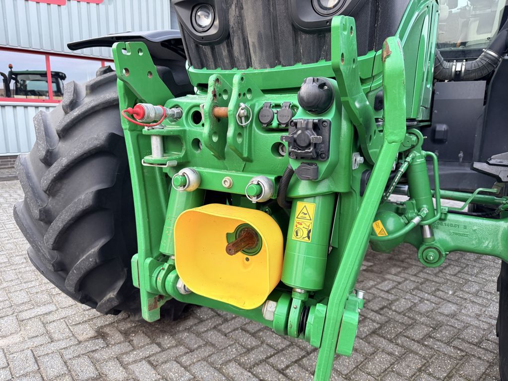 John Deere 6R250 AutoPowr