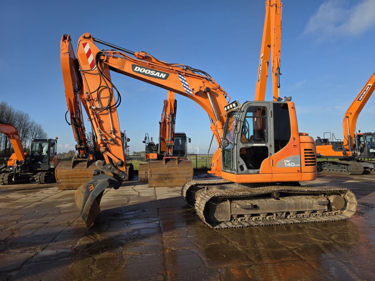 Doosan DX140LCR-3