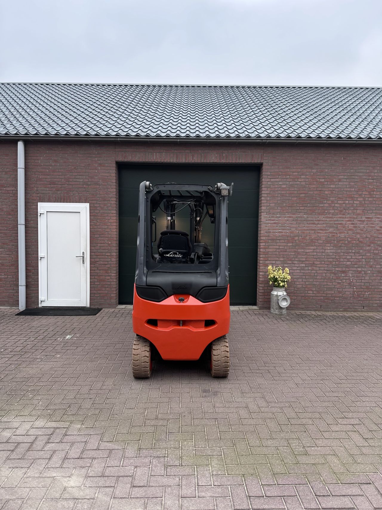 Linde E25 Triplo sideshift elektrische heftruck