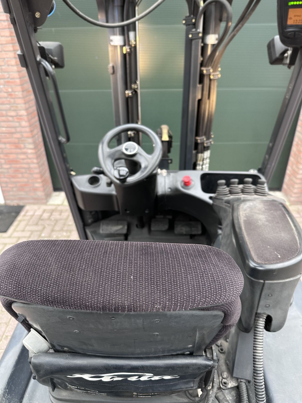 Linde E25 Triplo sideshift elektrische heftruck