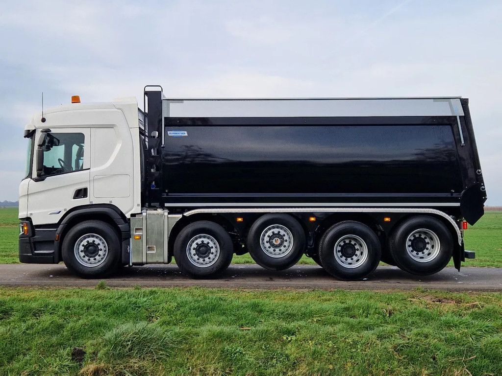 Scania 10x4 Quadro 46-ton met hefbare uitschakelbare 5de as en Gijsbertsen achterover kipper