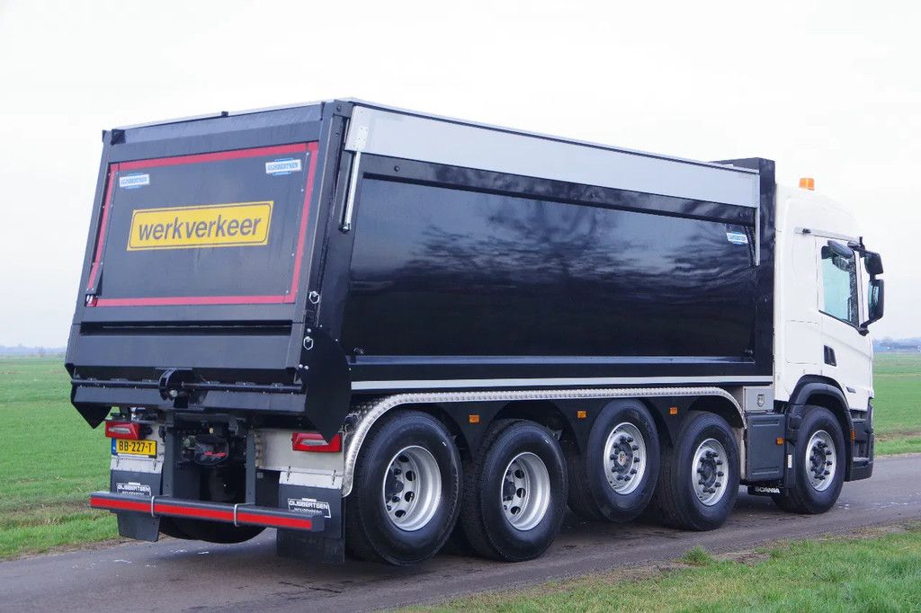 Scania 10x4 Quadro 46-ton met hefbare uitschakelbare 5de as en Gijsbertsen achterover kipper