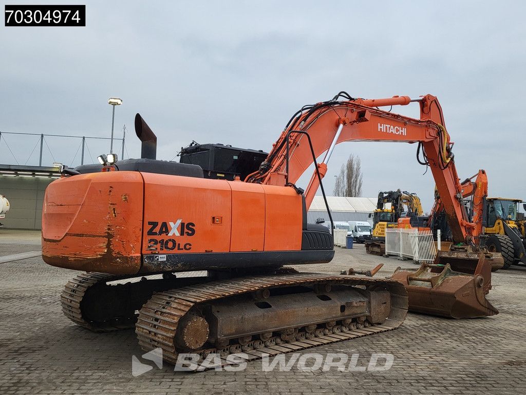 Hitachi ZX210LC-5B ZX210 LC-5B 2 Buckets + Forks