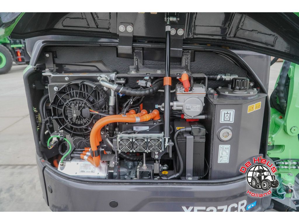 XCMG XE27E CR-EV