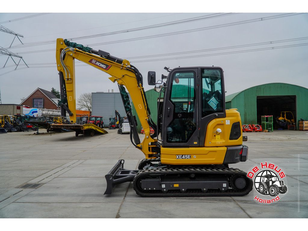 XCMG XE45E