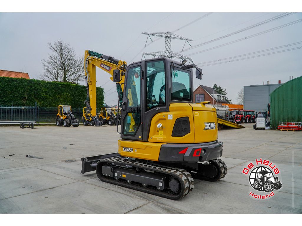 XCMG XE45E
