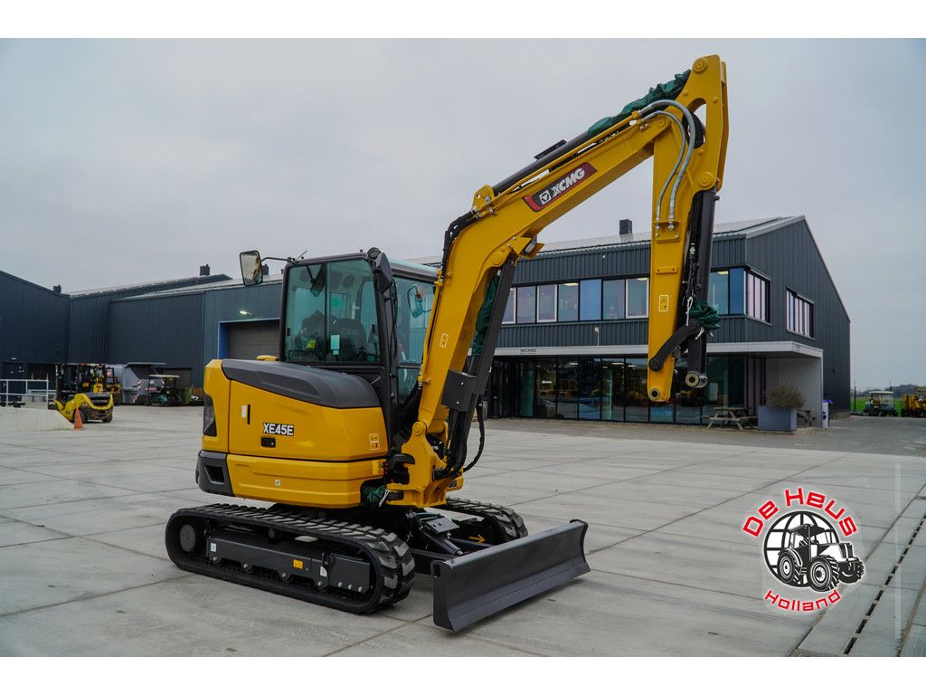 XCMG XE45E