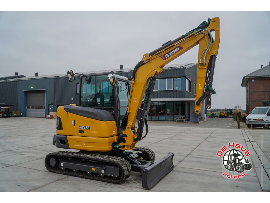 XCMG XE45E