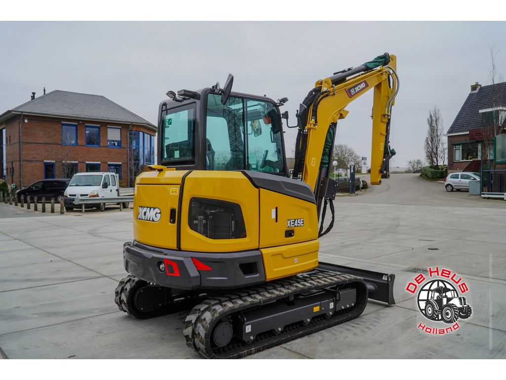 XCMG XE45E