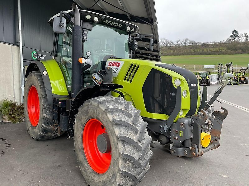 Claas Arion 650 CEBIS mit Fronthydraulik / Zapfwelle / Konsolen