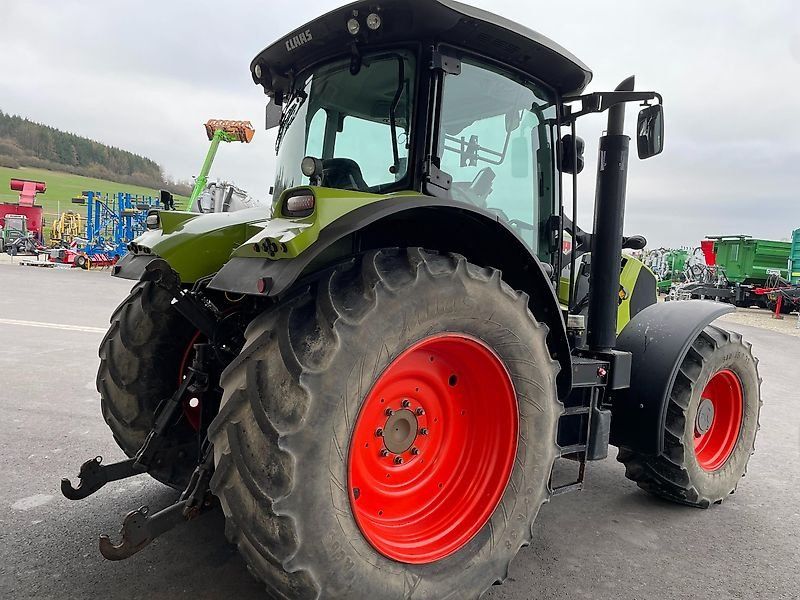 Claas Arion 650 CEBIS mit Fronthydraulik / Zapfwelle / Konsolen