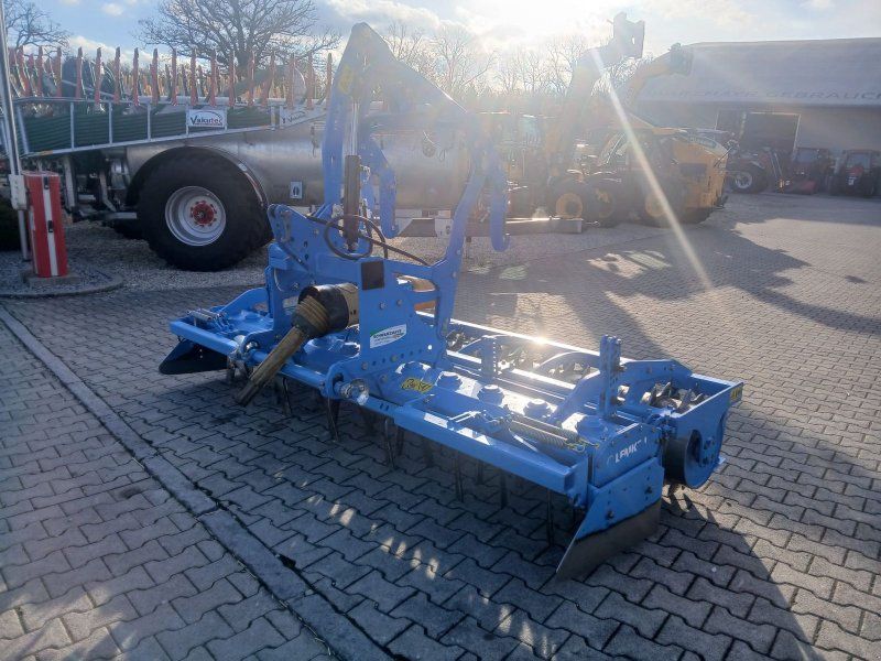 Lemken Zirkon 8/300 mit hydr. Anbauteilen