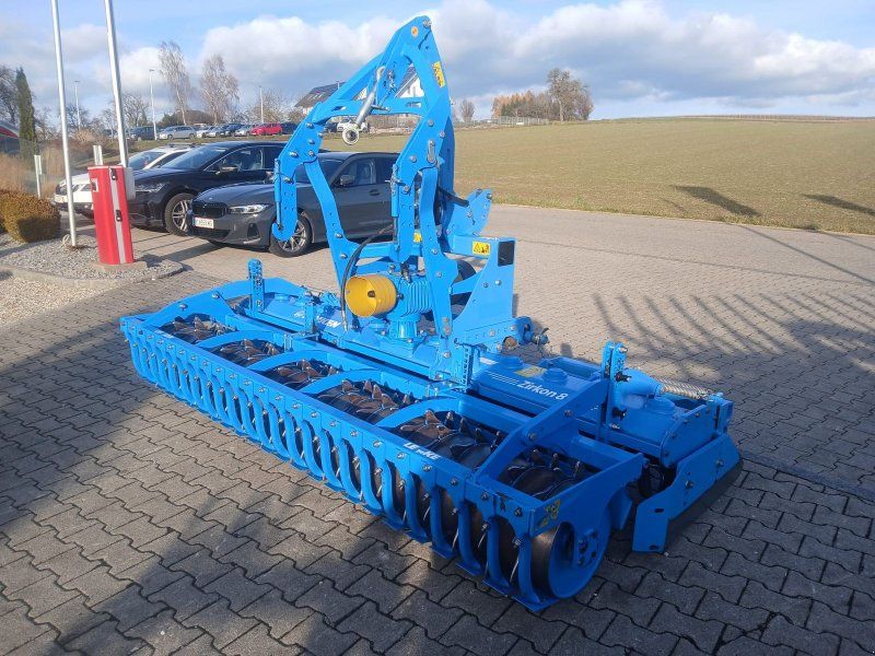 Lemken Zirkon 8/300 mit hydr. Anbauteilen