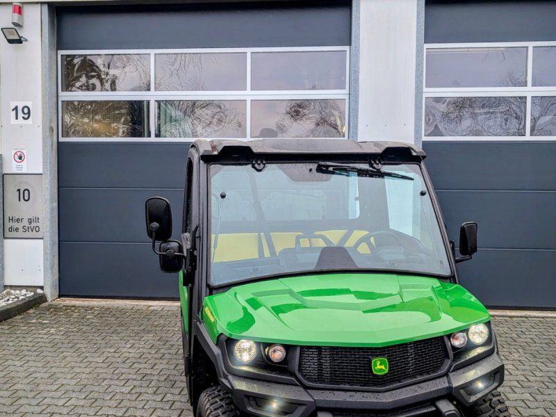 John Deere Gator XUV 835M