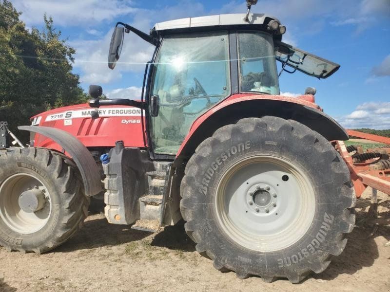 Massey Ferguson 7718S