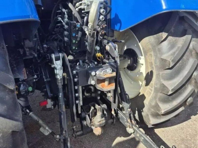 New Holland t6.180dct