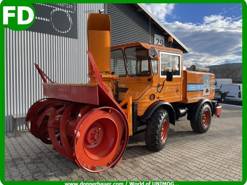 Mercedes-Benz Unimog Schneefräse mit Hydrostat , erst 370 Bts und 980 KM