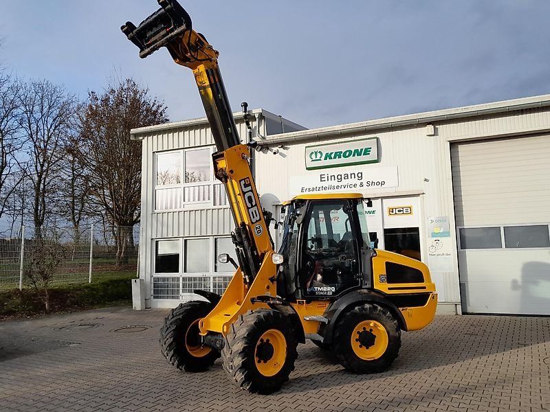 JCB TM 220 CWL