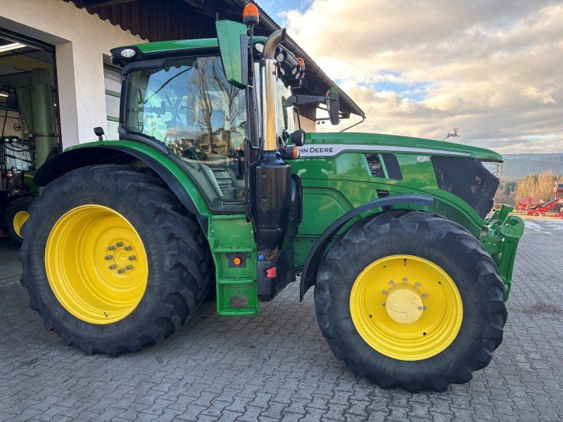 John Deere 6R 185