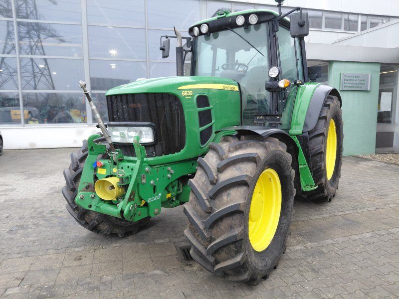 John Deere 6630