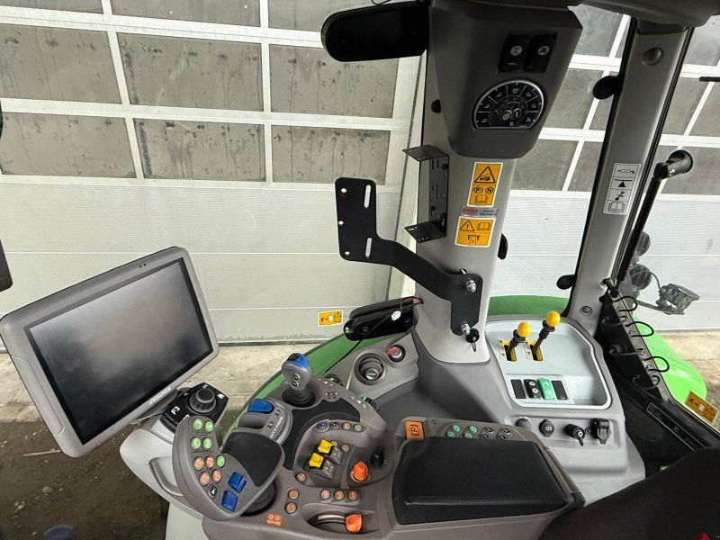 Deutz-Fahr Agrotron 6215 TTV Warrior