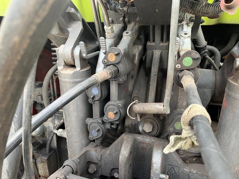 Claas Arion 650 CMatic