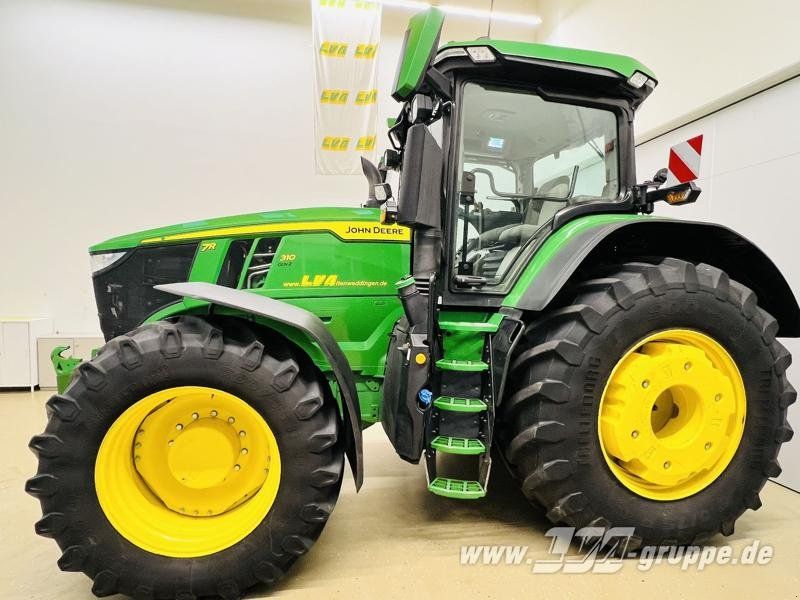 John Deere 7R 310