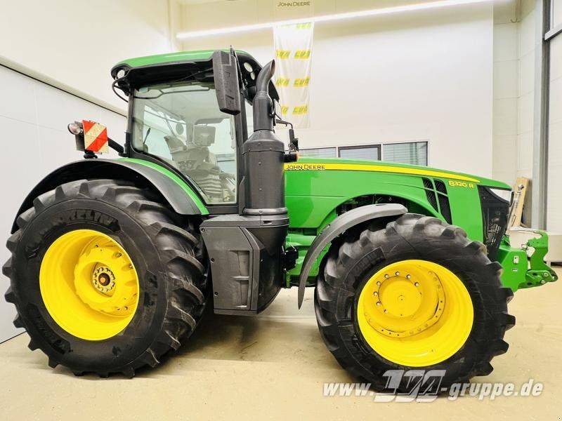 John Deere 8320R Premium Edition