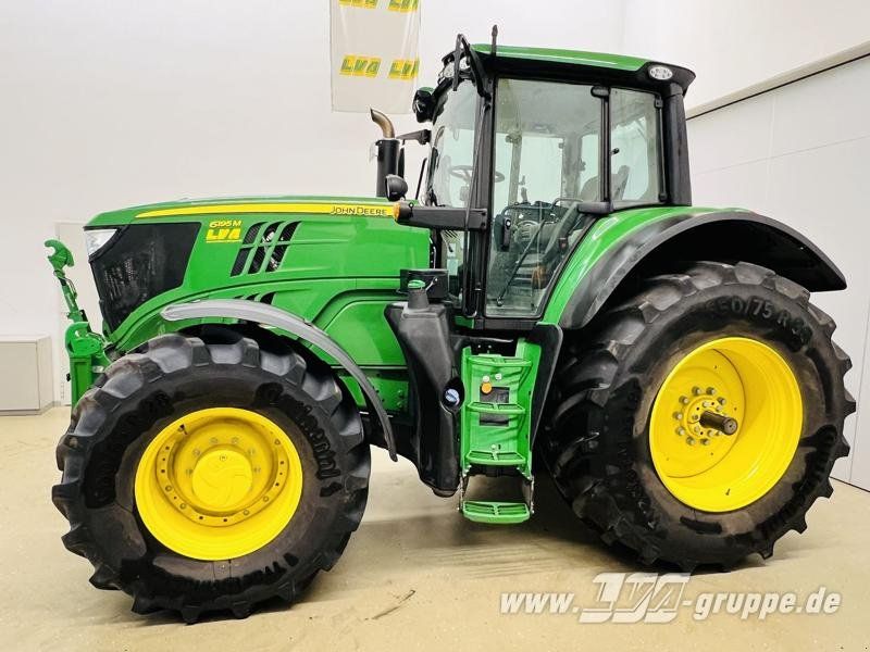 John Deere 6195M