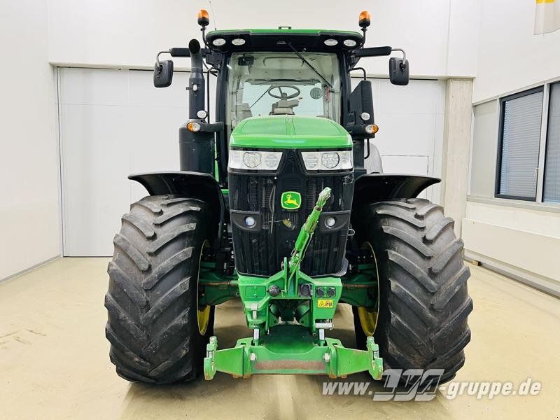 John Deere 7310R