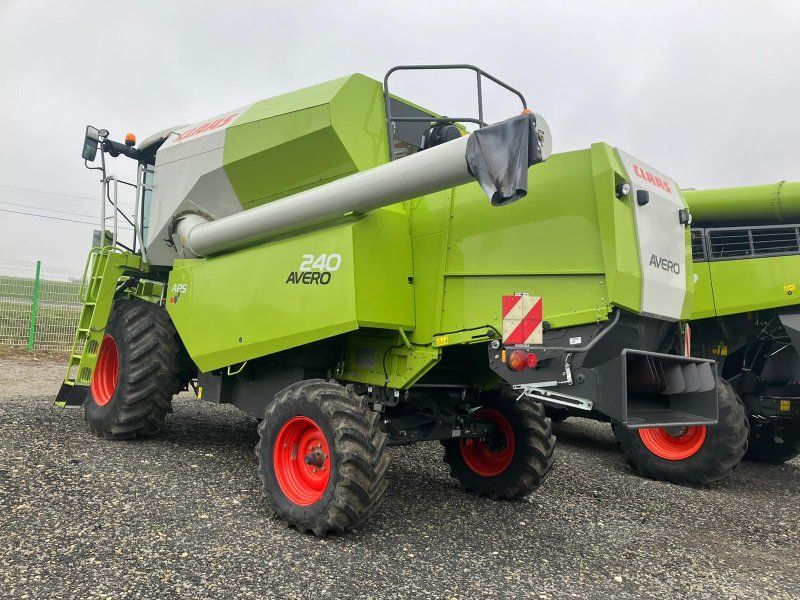 Claas Avero 240 APS