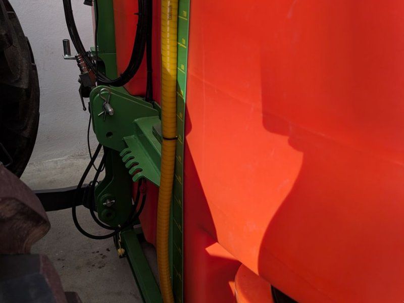 Jessernigg 15m Spritze mit Fronttank