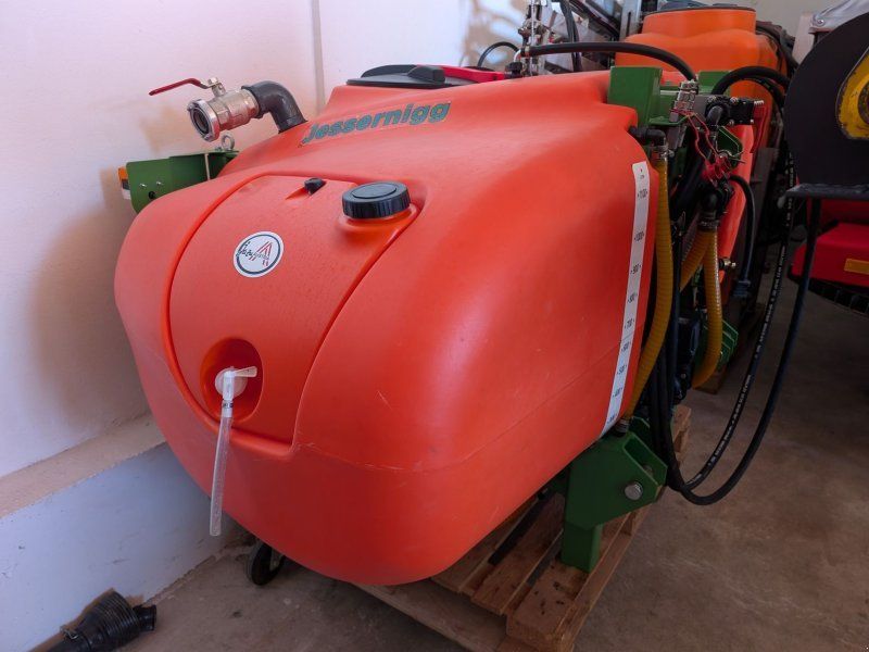 Jessernigg 15m Spritze mit Fronttank