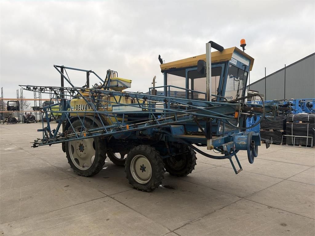 Delvano Zelfrijdende Veldspuit