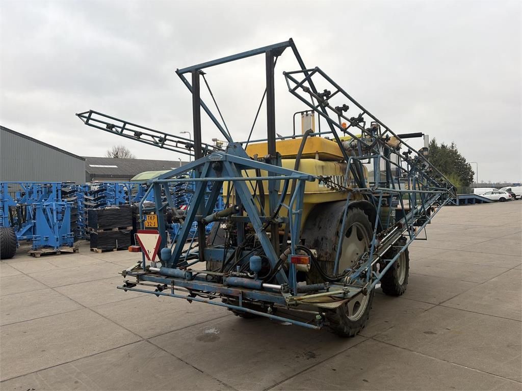 Delvano Zelfrijdende Veldspuit