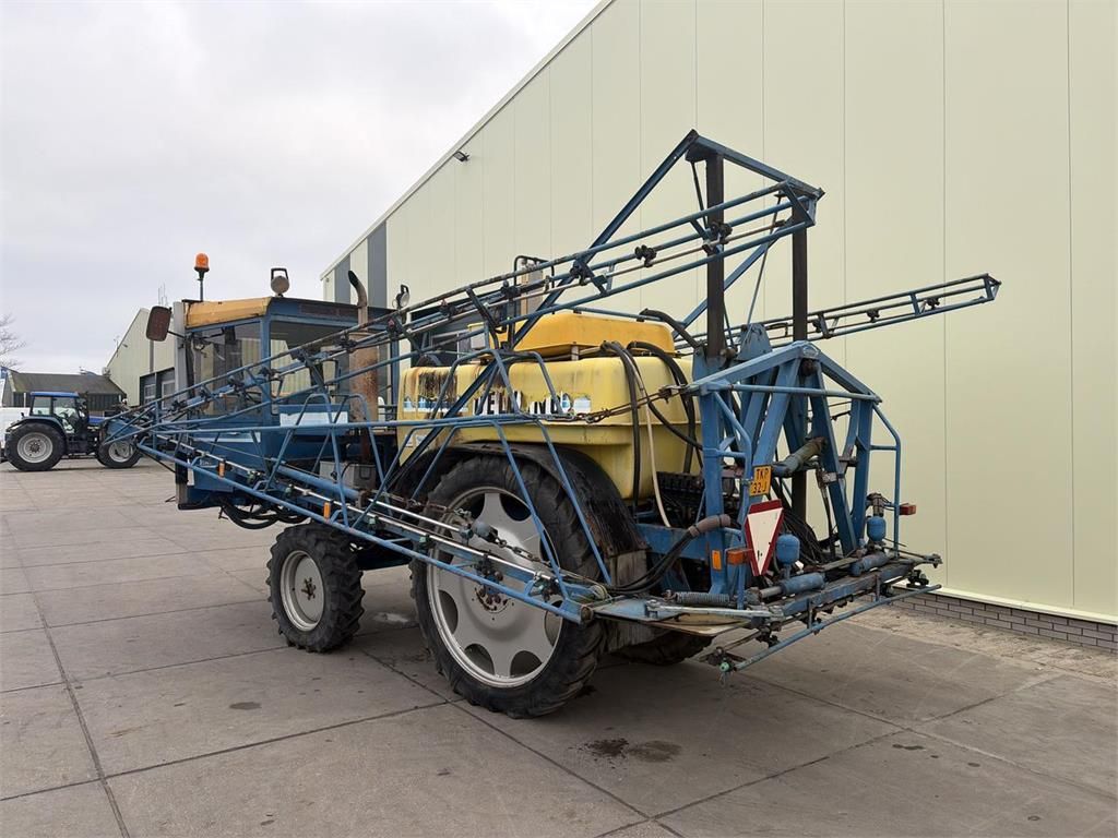 Delvano Zelfrijdende Veldspuit