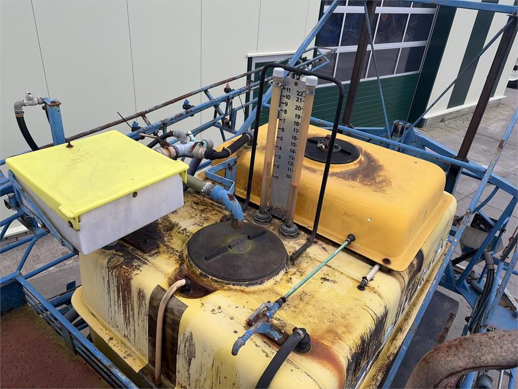 Delvano Zelfrijdende Veldspuit