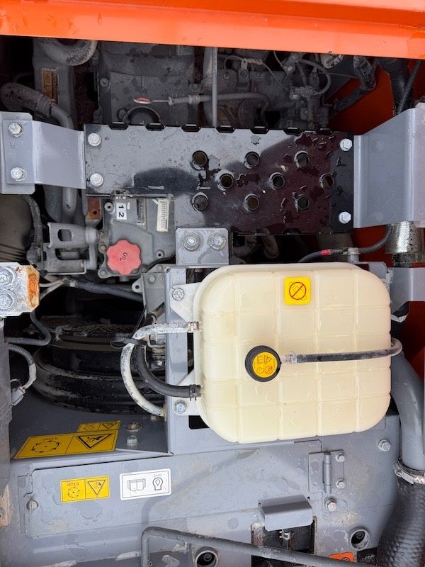 Hitachi ZX 225 US LC-6