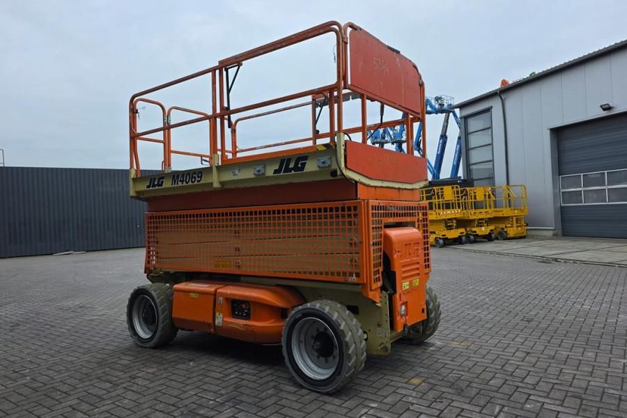 JLG M4069 Hybrid, 14.2m Working Height, 360kg Capacity