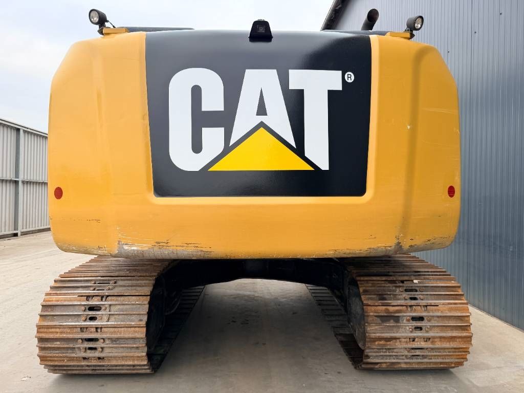 CAT 320E L