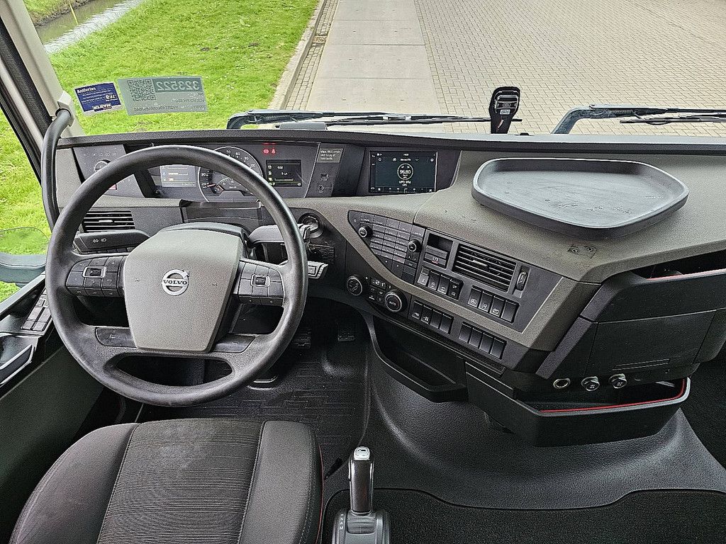 VOLVO FH 500 6x2 steered pto+hydr