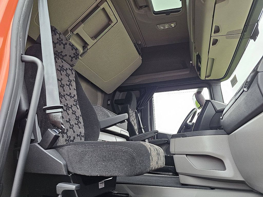SCANIA R460